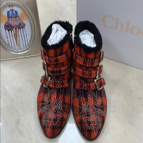 HOST PIC CHLOE SUSANNA WOOL TARTAN AND SHEARLING BOOTS WITH SILVER RIVETS SZ38.5 - Picture 5 of 15